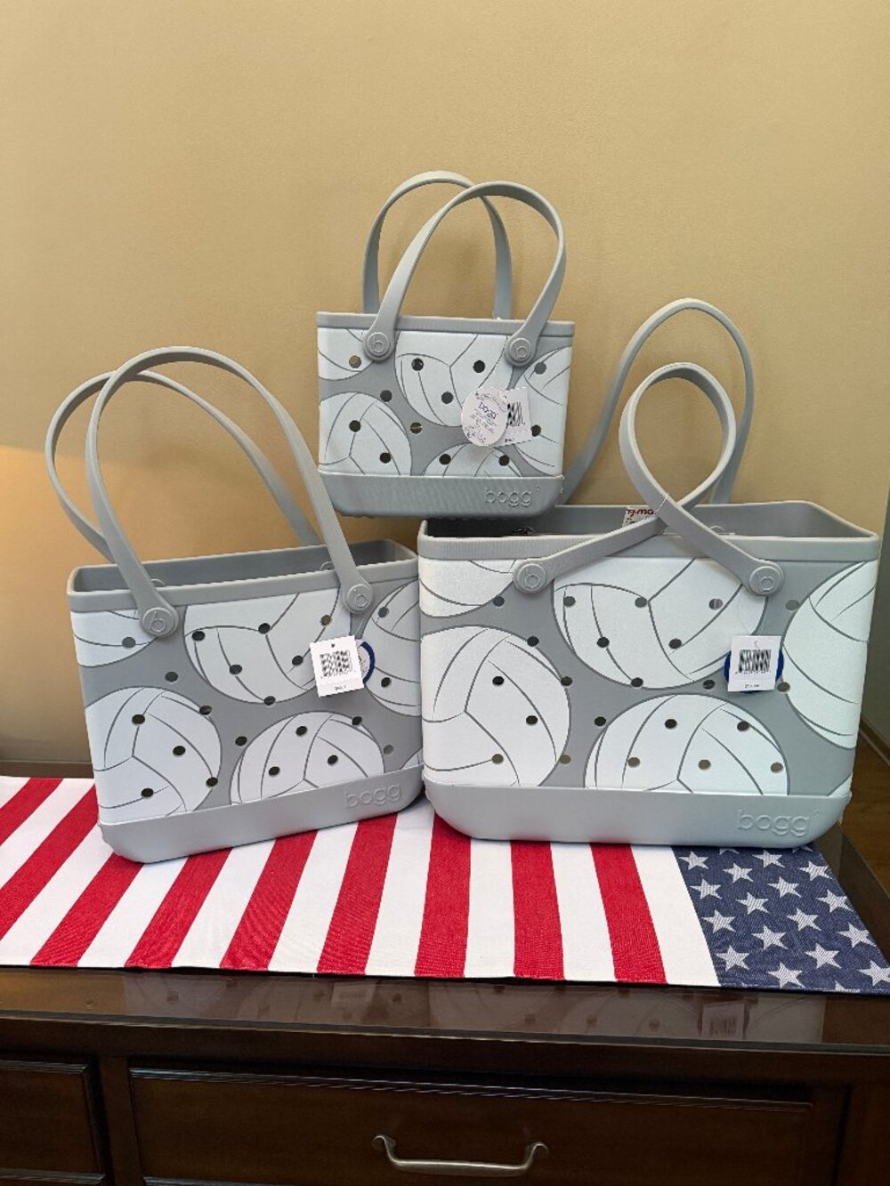 Bogg Bags VOLLEYBALL SELECT size Bitty, Baby Lg BNWT Original Tags Priced below